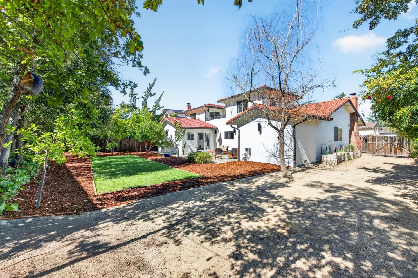 6543 Skyfarm DR