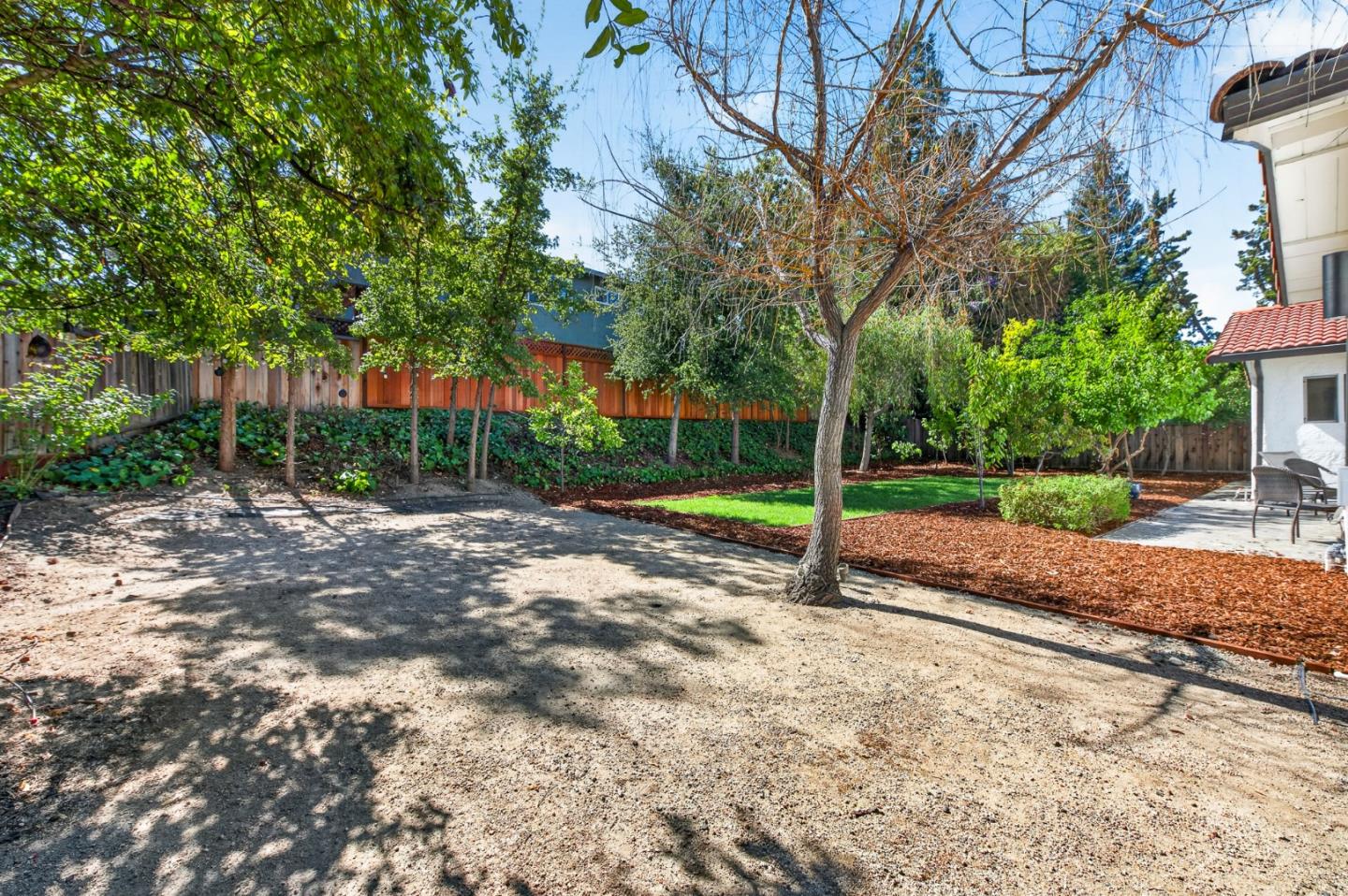 6543 Skyfarm DR