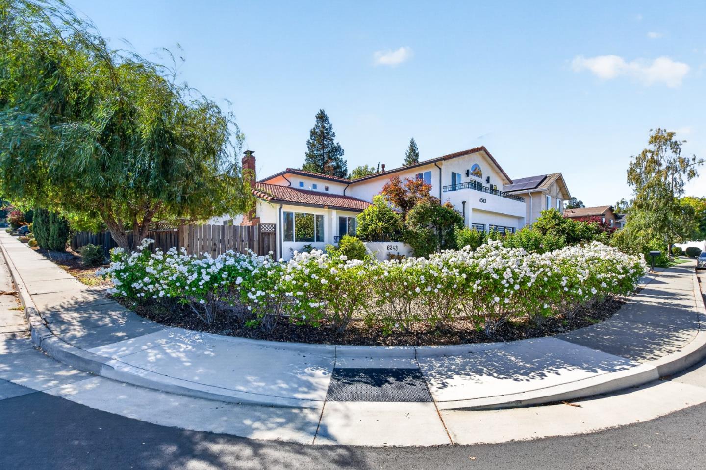 6543 Skyfarm DR