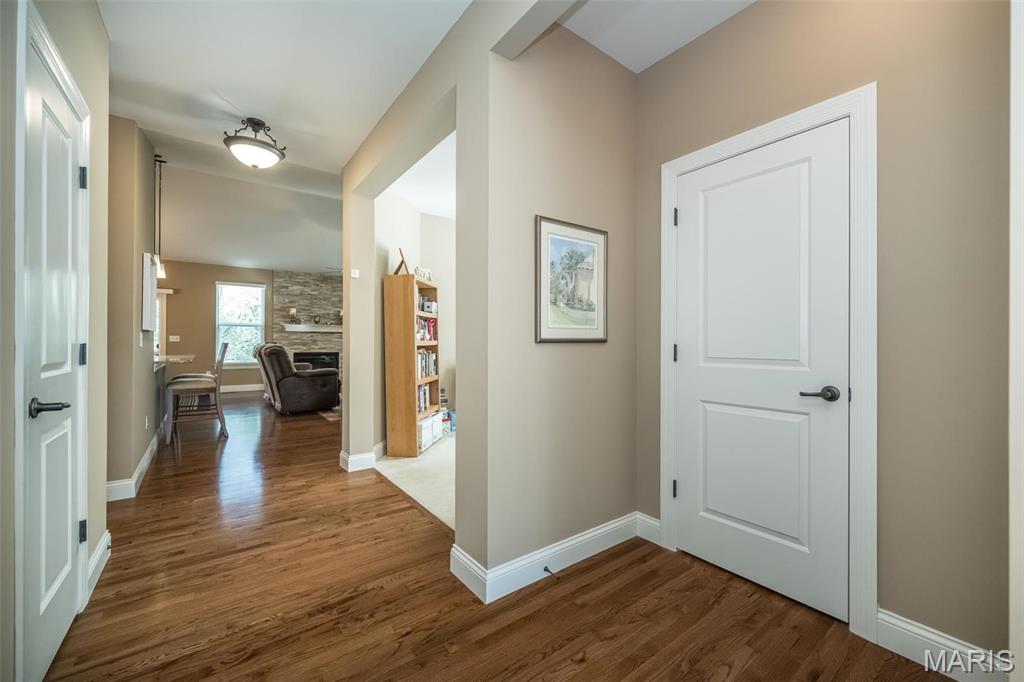 1533 Woodside Hills Drive