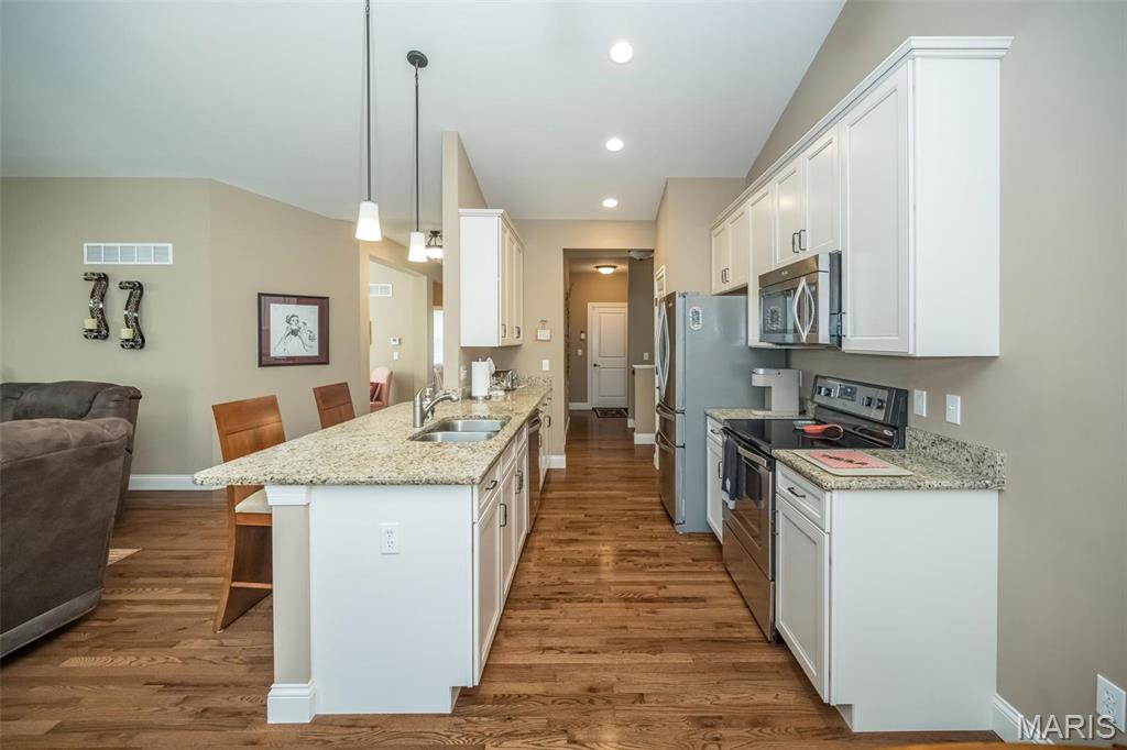 1533 Woodside Hills Drive