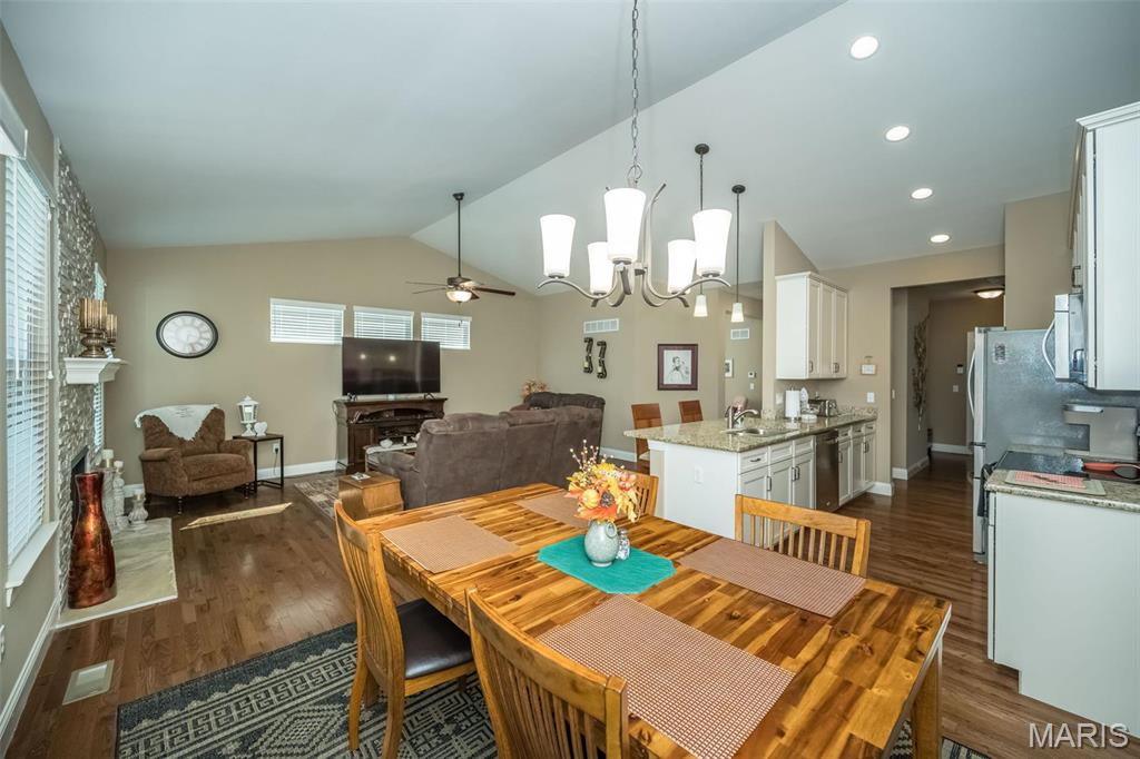 1533 Woodside Hills Drive