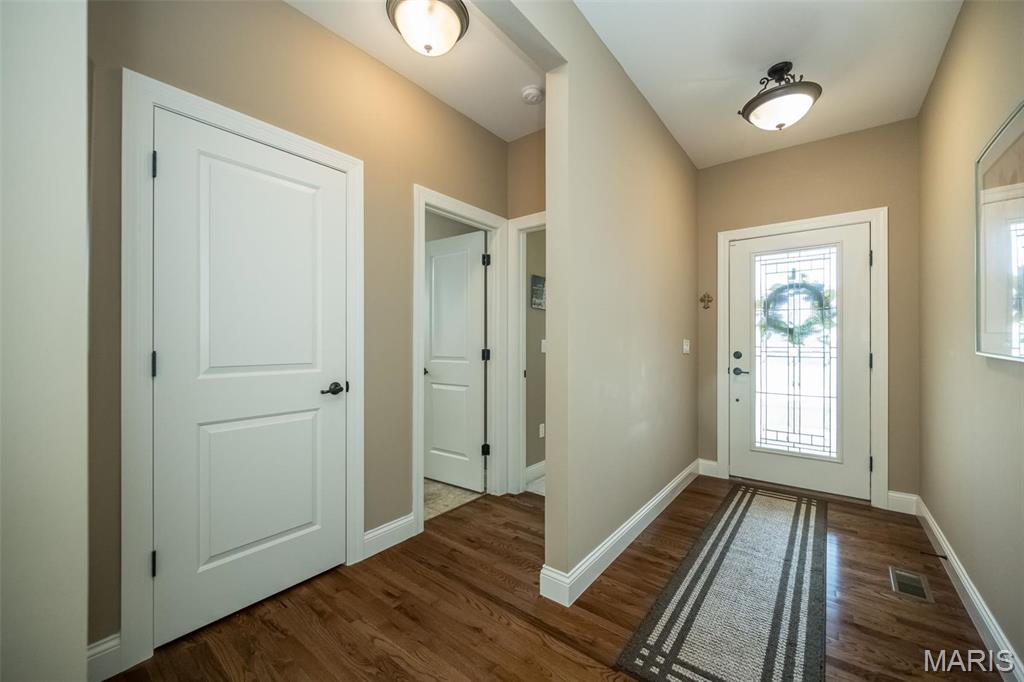 1533 Woodside Hills Drive