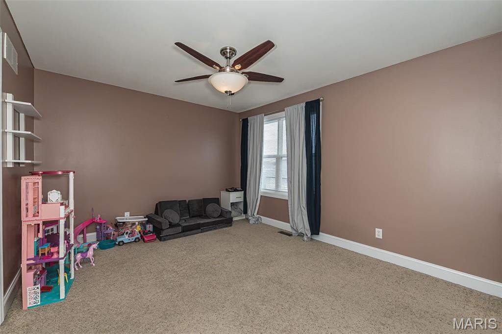 977 Bentley Park Circle