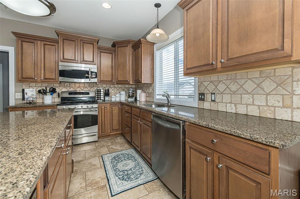 977 Bentley Park Circle