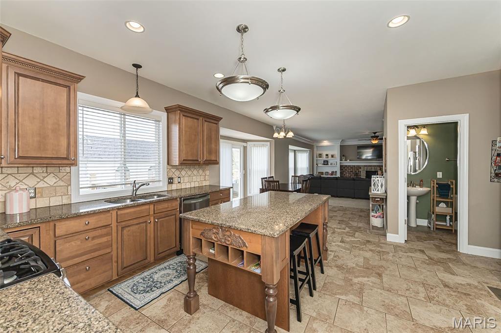 977 Bentley Park Circle
