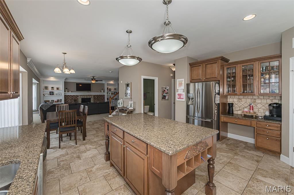 977 Bentley Park Circle