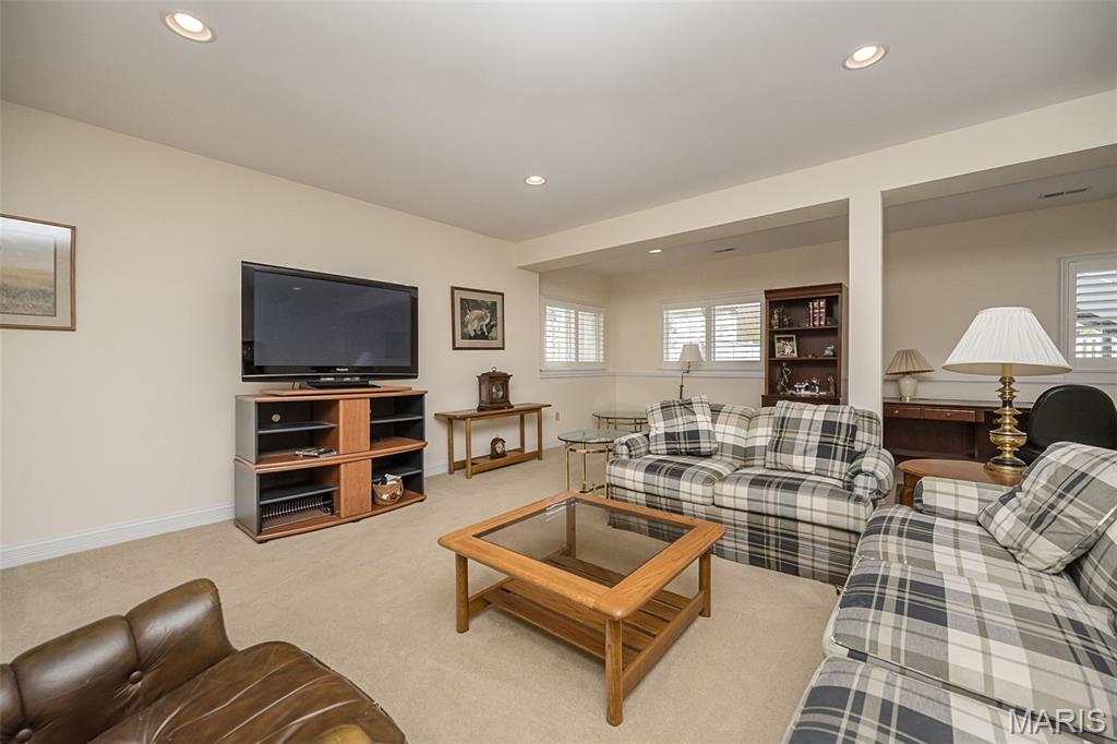 1210 Emerald Gardens Drive