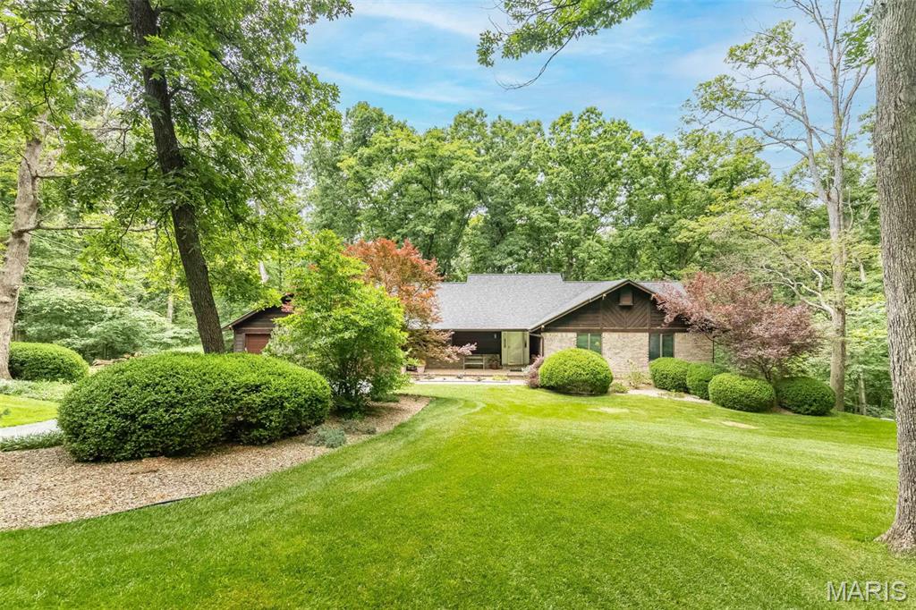 7 Walnut Ridge Court