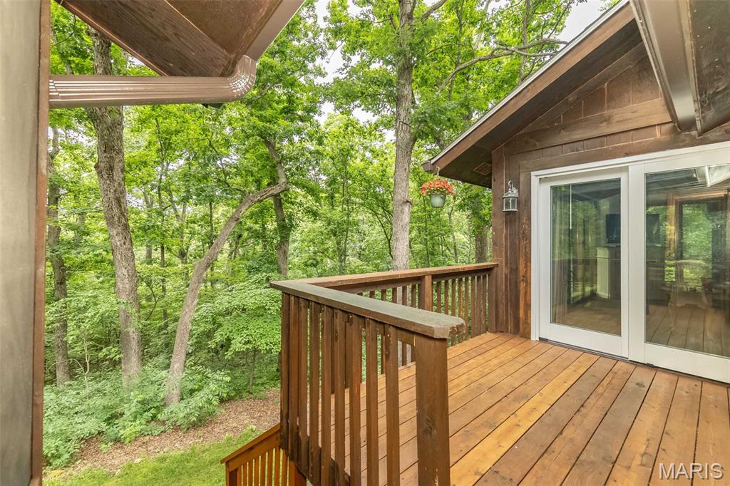 7 Walnut Ridge Court