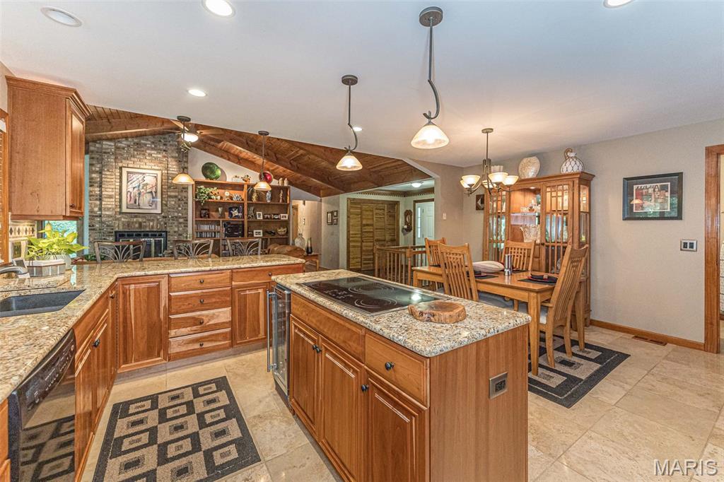 7 Walnut Ridge Court