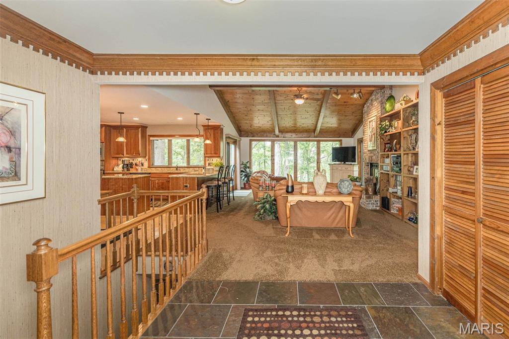 7 Walnut Ridge Court