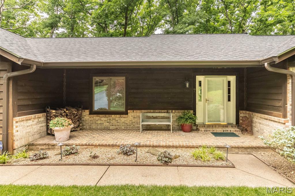 7 Walnut Ridge Court