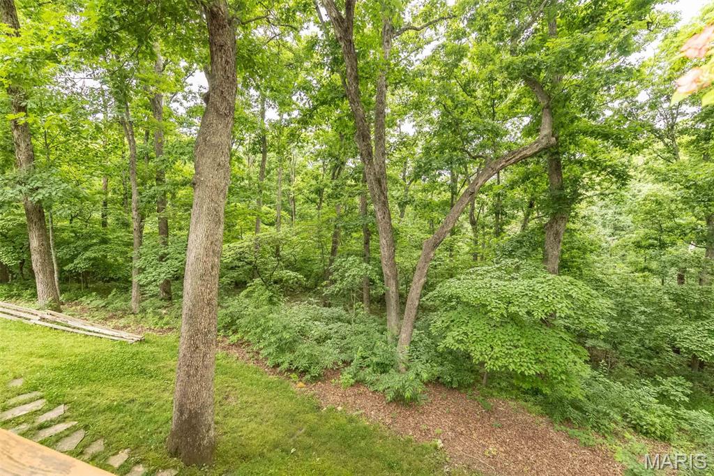 7 Walnut Ridge Court
