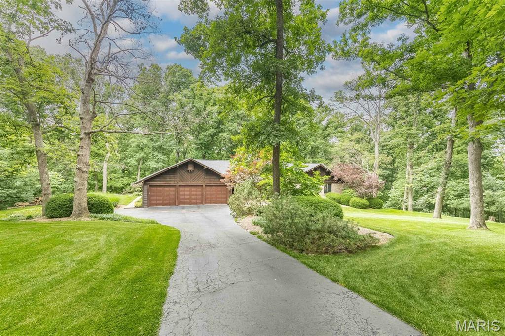 7 Walnut Ridge Court