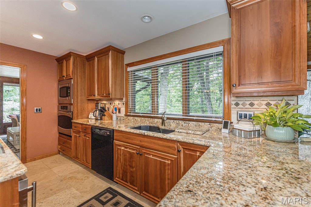 7 Walnut Ridge Court