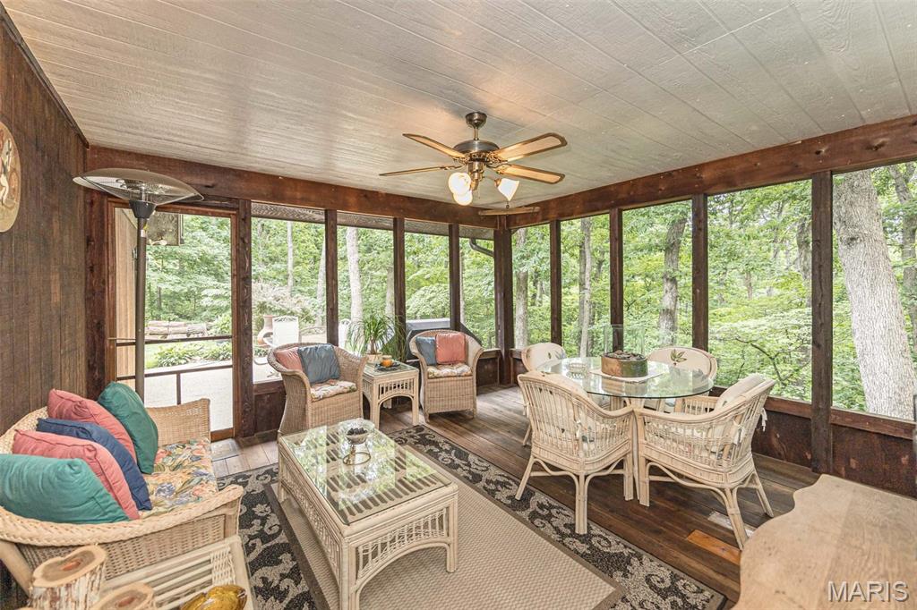 7 Walnut Ridge Court
