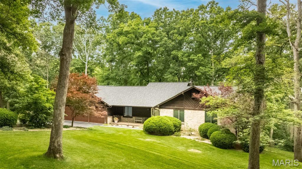7 Walnut Ridge Court