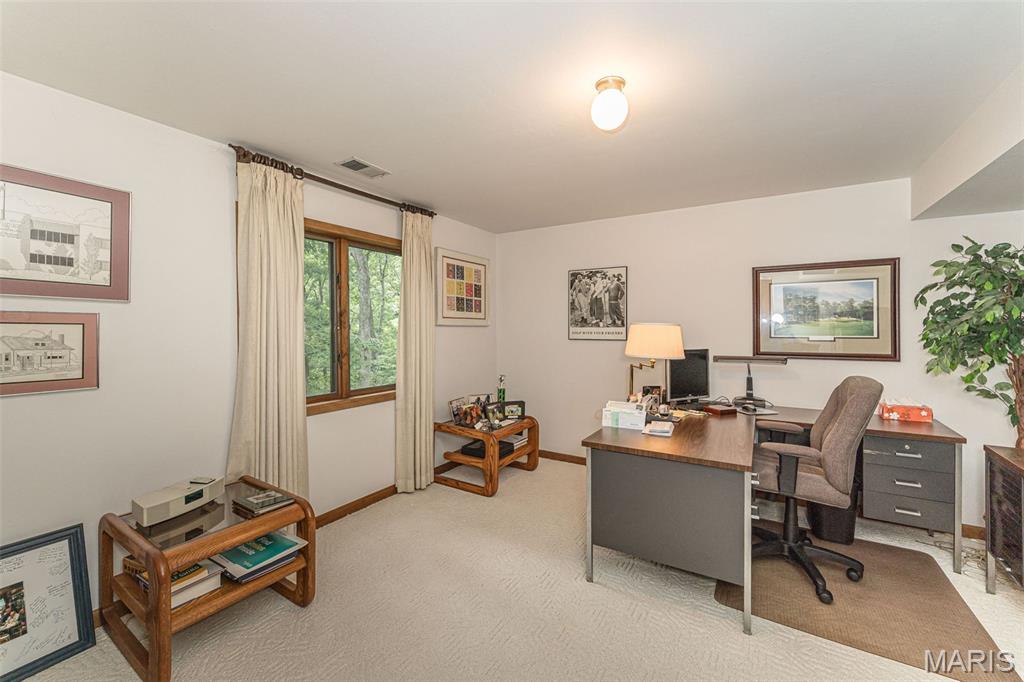 7 Walnut Ridge Court
