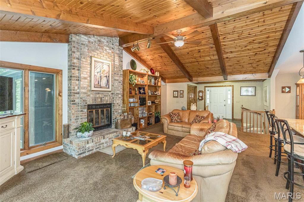 7 Walnut Ridge Court