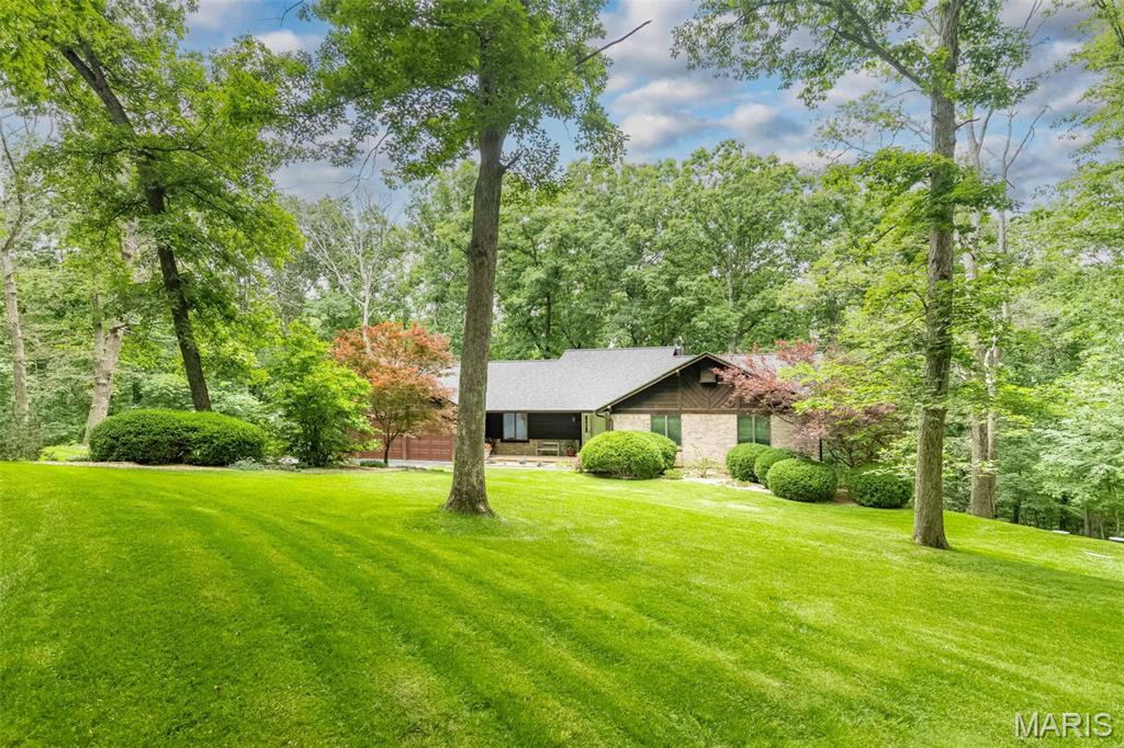 7 Walnut Ridge Court