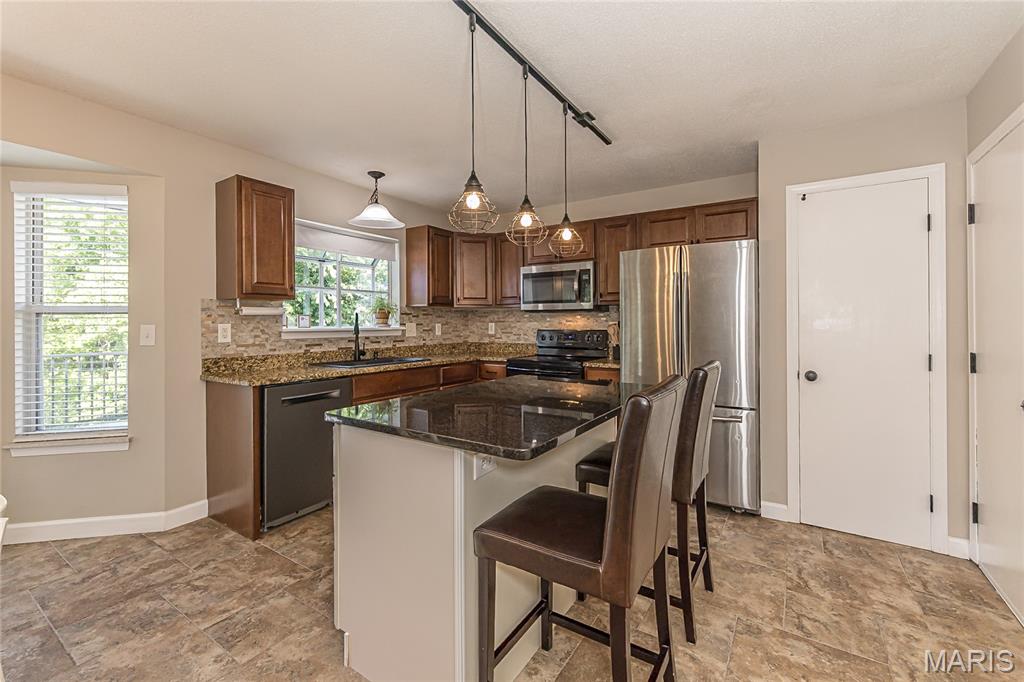 2829 Royallvalley Way