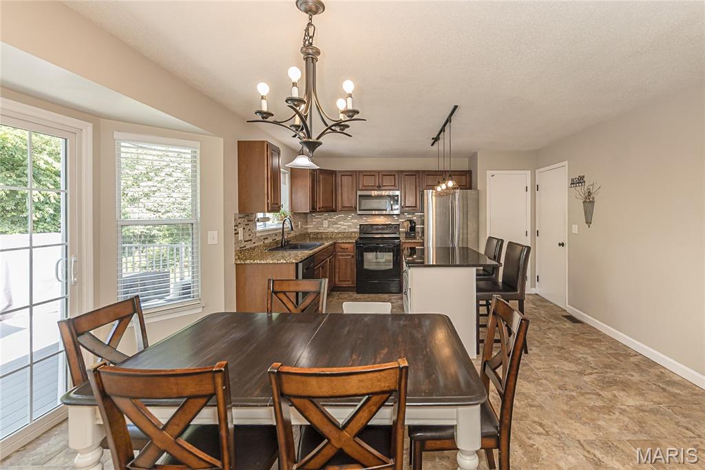 2829 Royallvalley Way