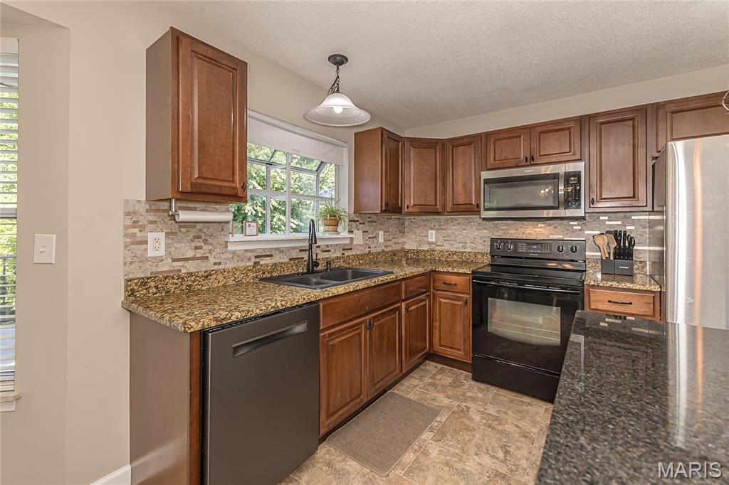 2829 Royallvalley Way