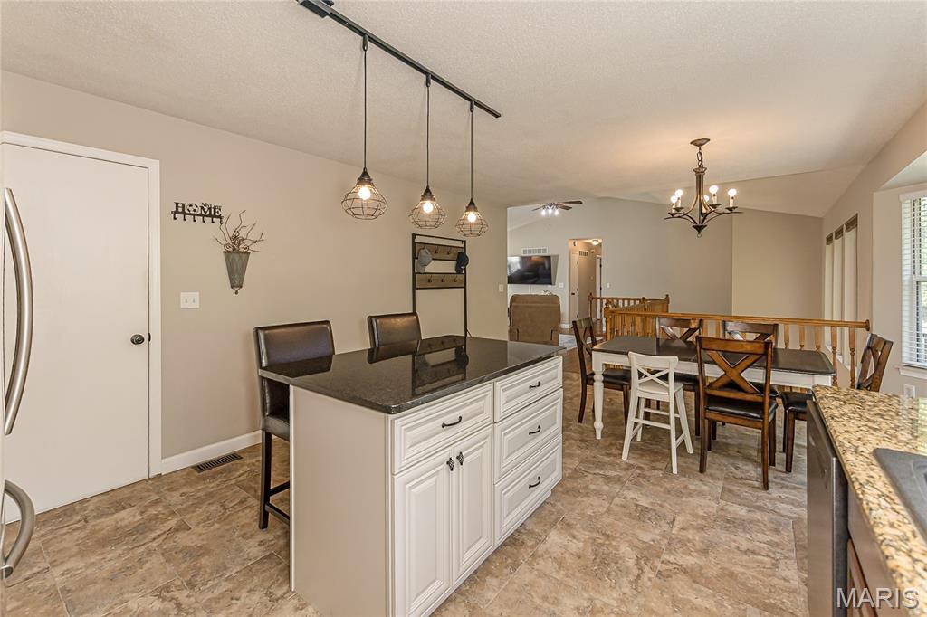 2829 Royallvalley Way