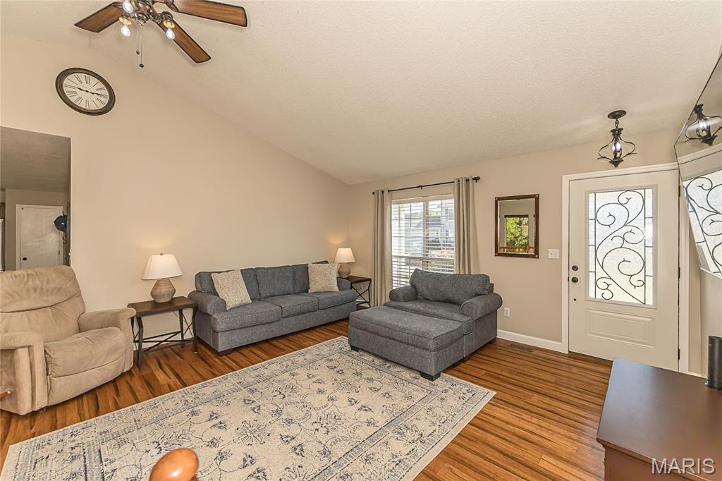2829 Royallvalley Way