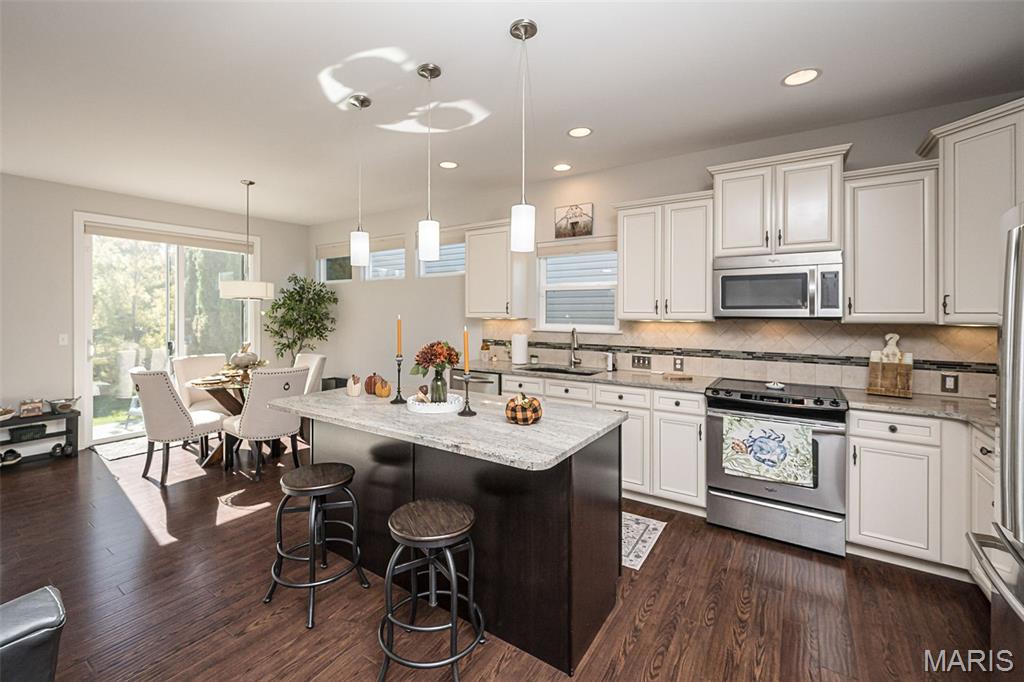 1509 Woodside Hills Drive
