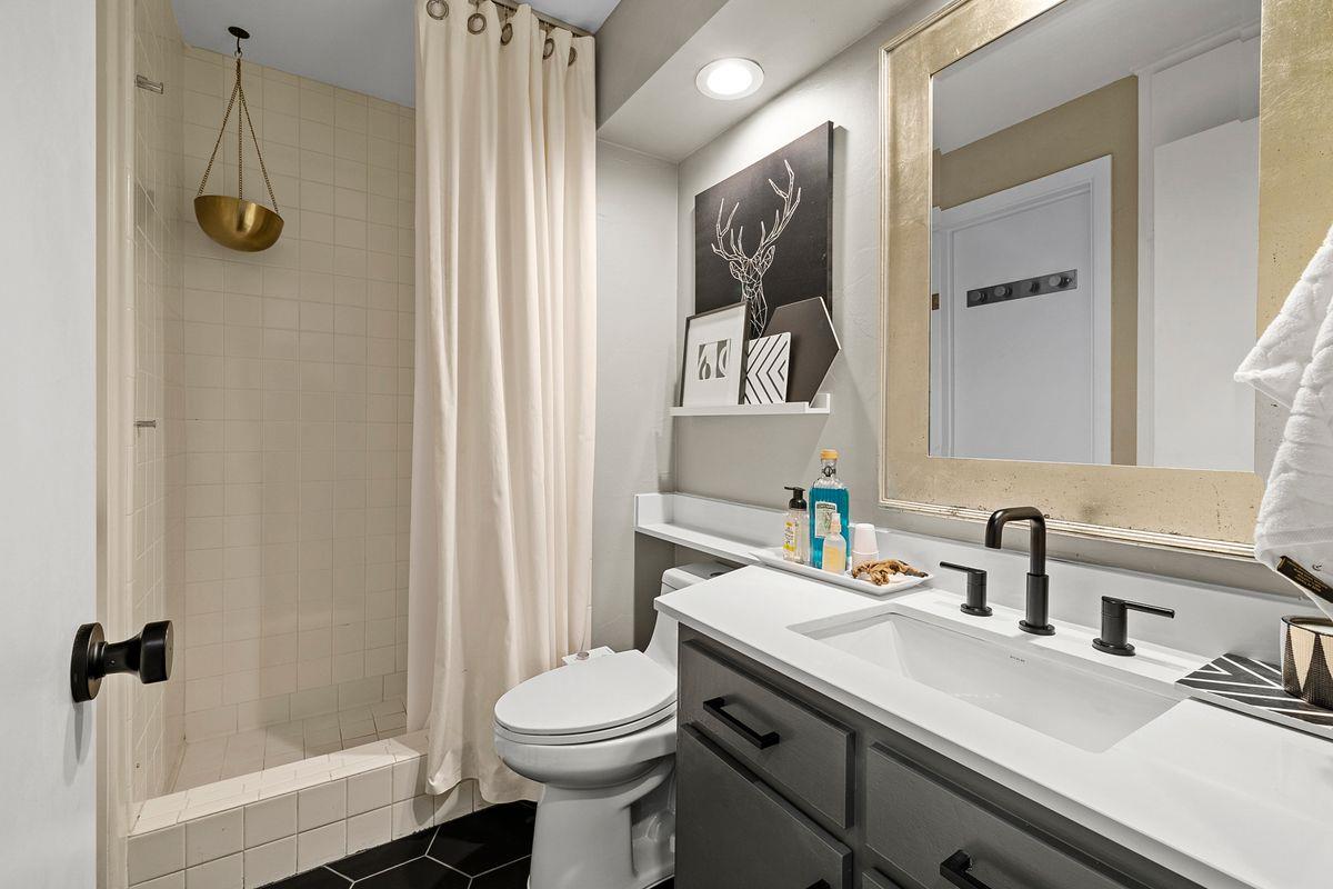 1707 Spyglass DR # 123