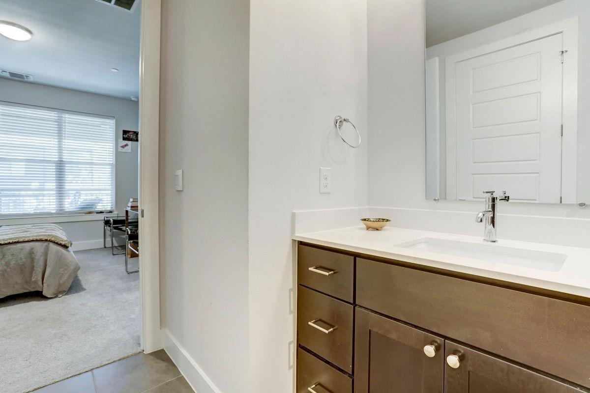 4709 Unity CIR
