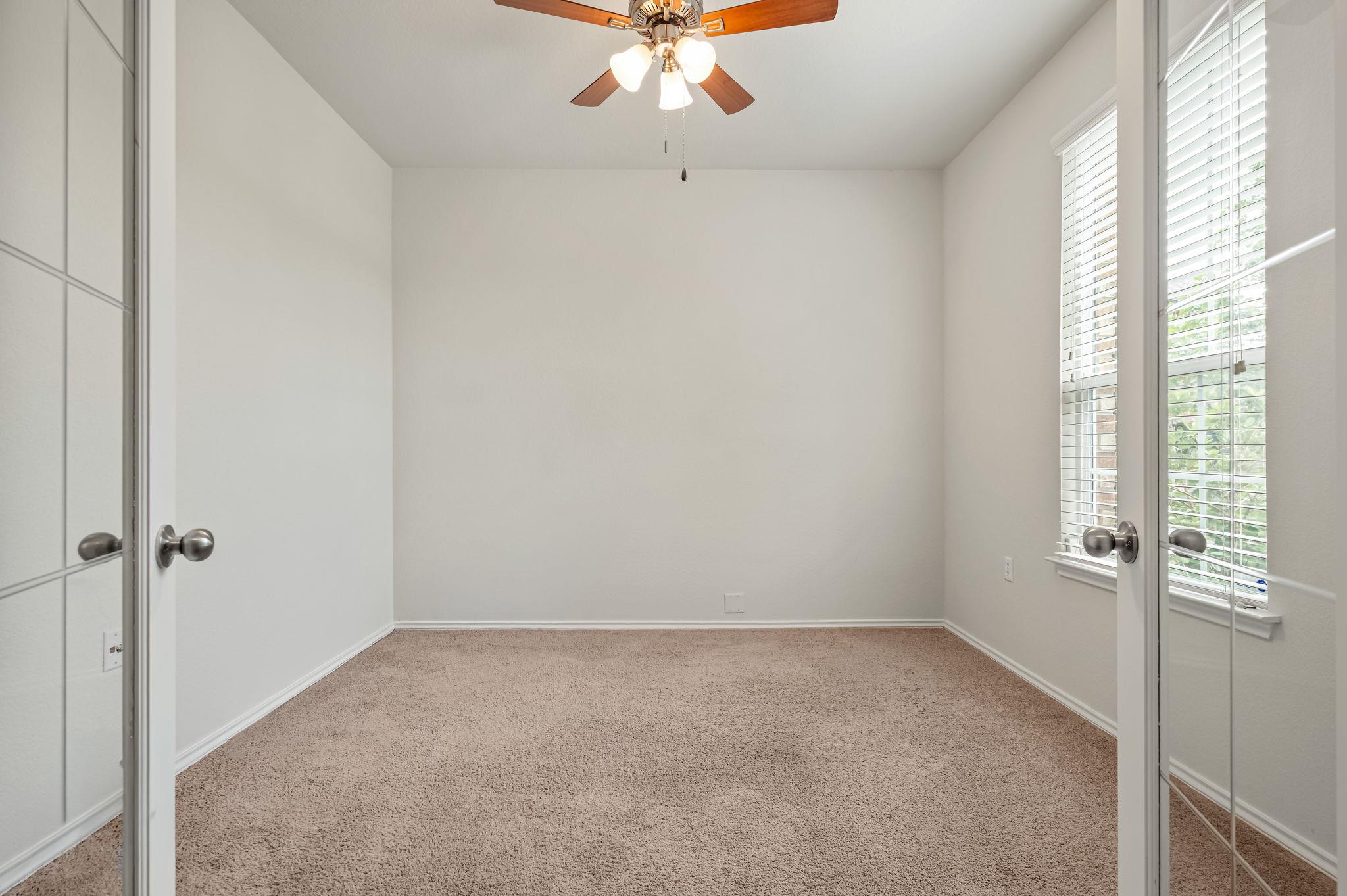 5816 Adair CV