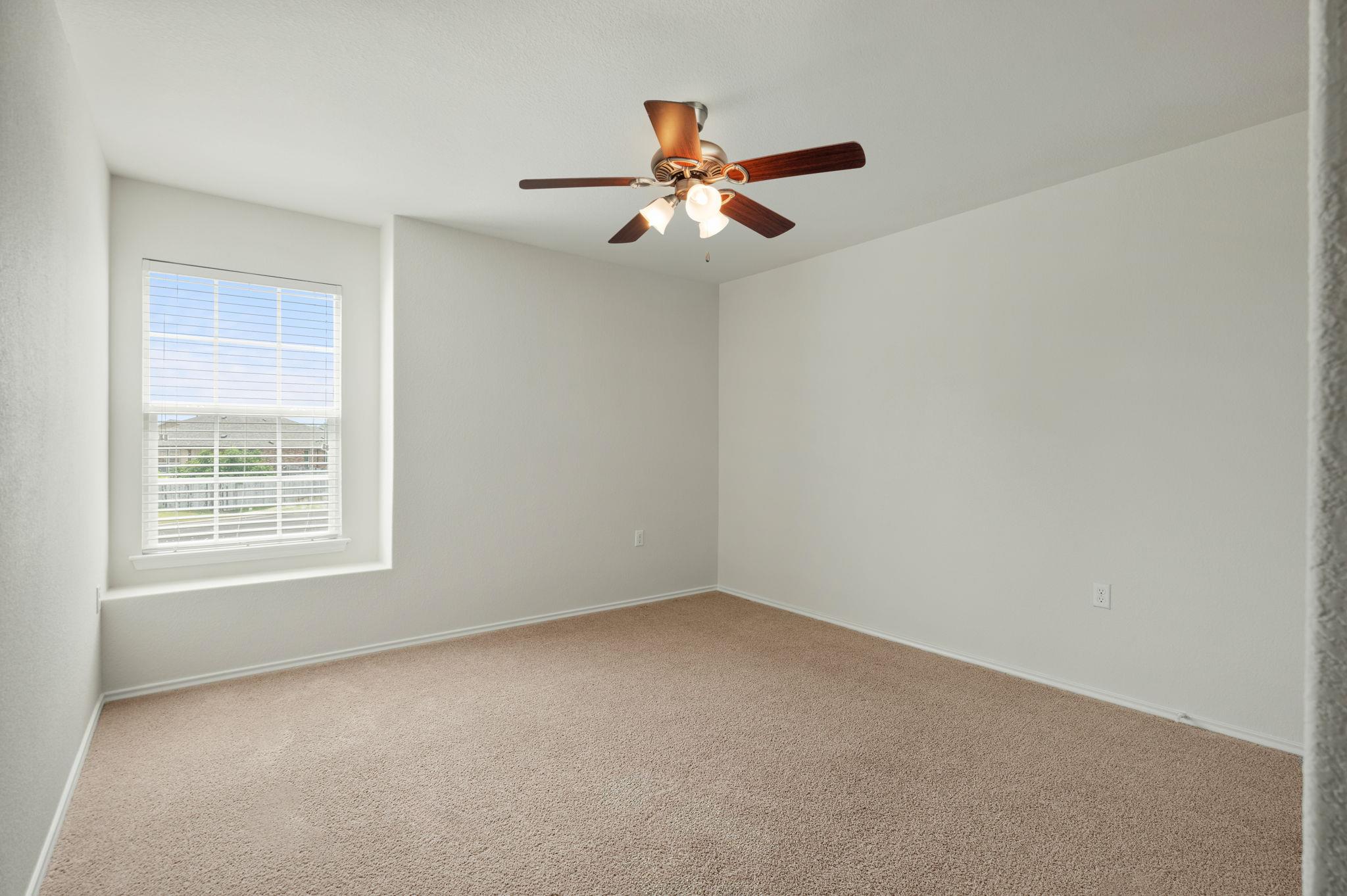 5816 Adair CV