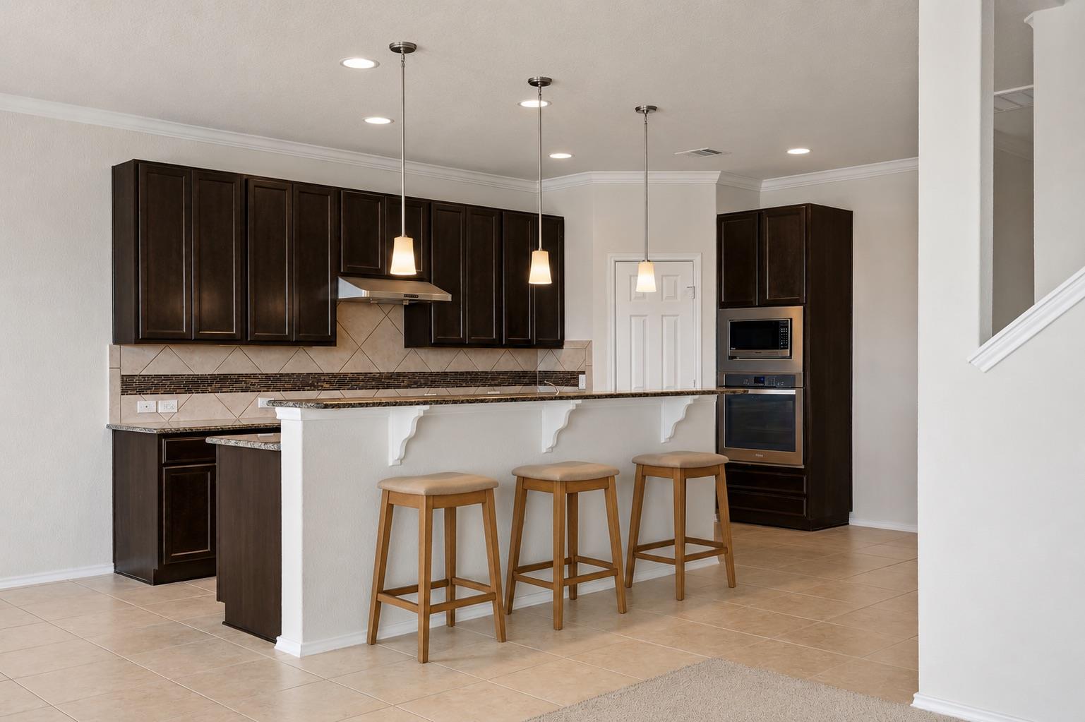 5816 Adair CV