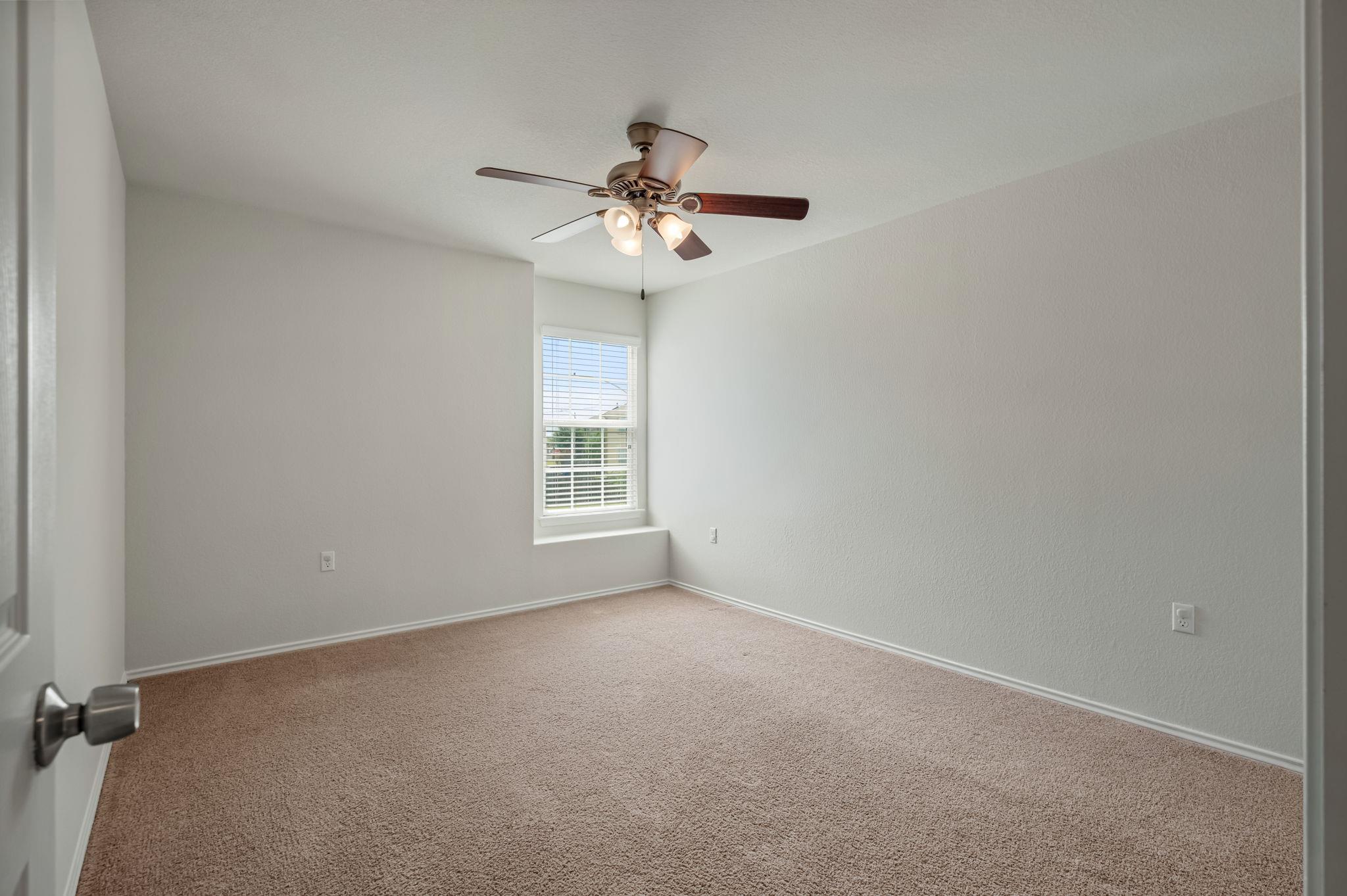 5816 Adair CV