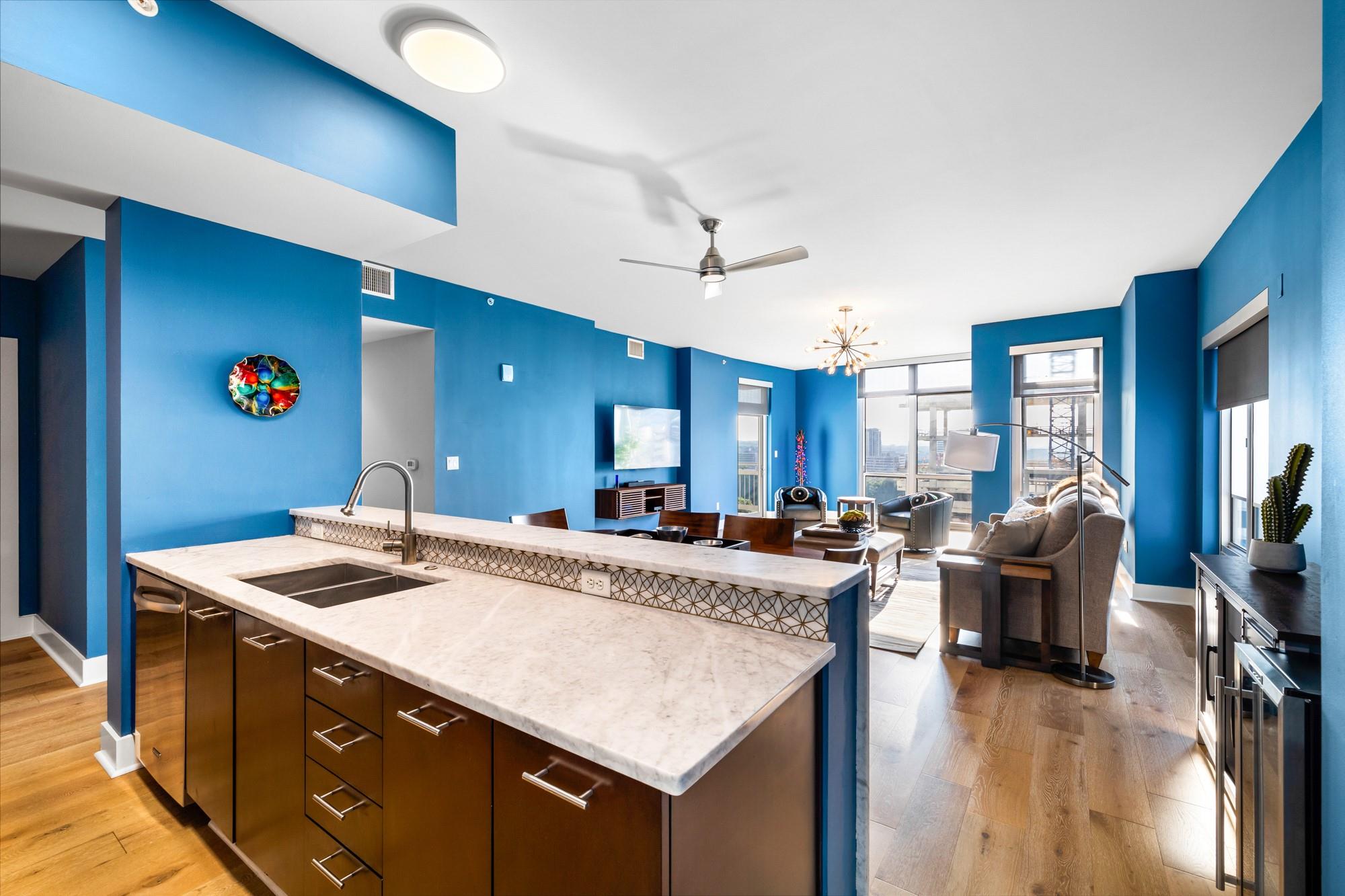 603 Davis ST # 1103