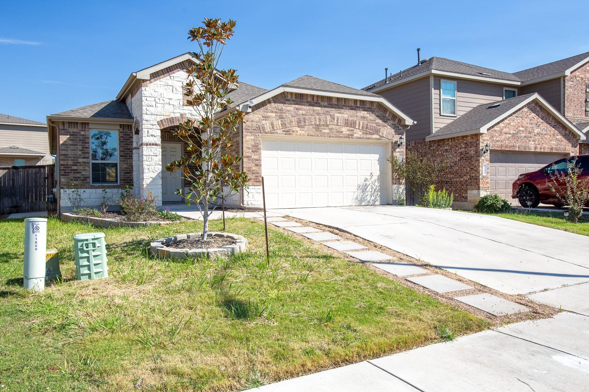 11800 Amber Stream LN