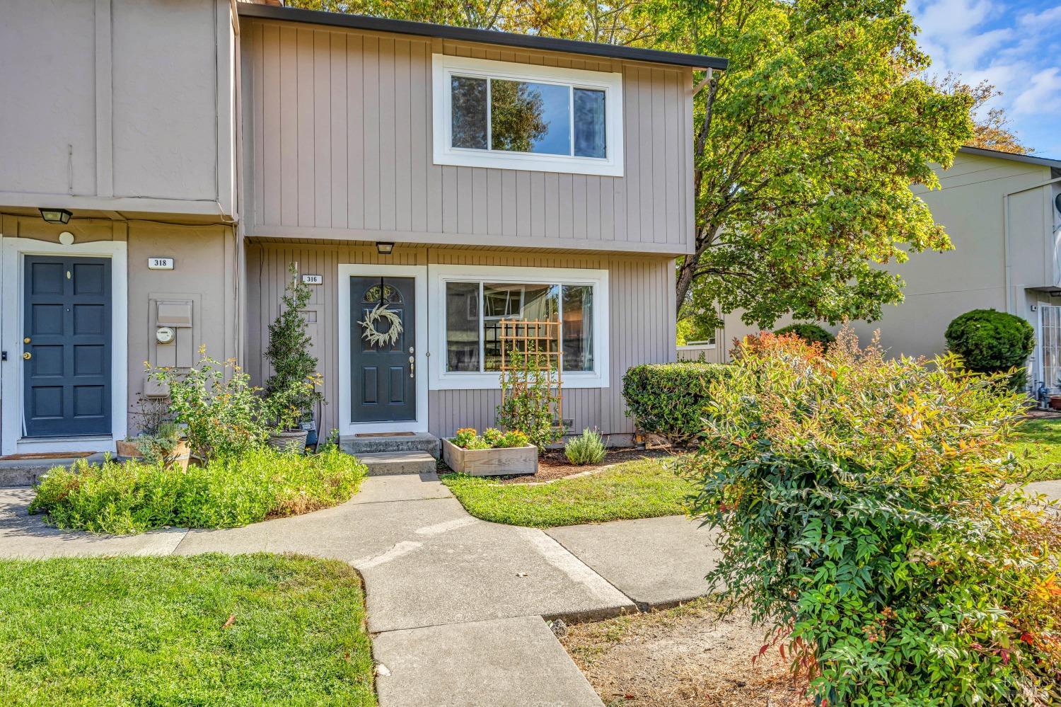 316 Algiers Ct