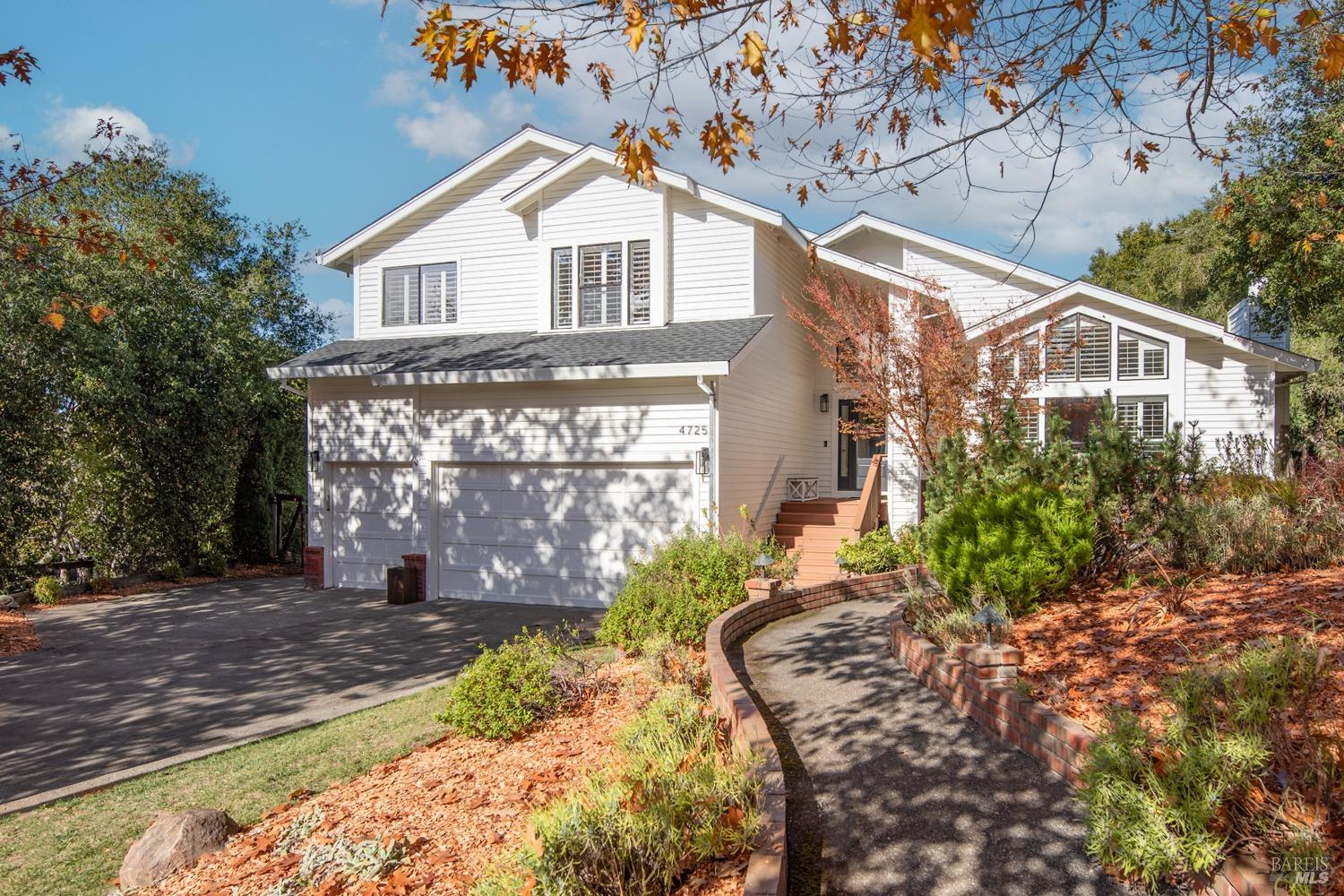 4725 Hillsboro Cir