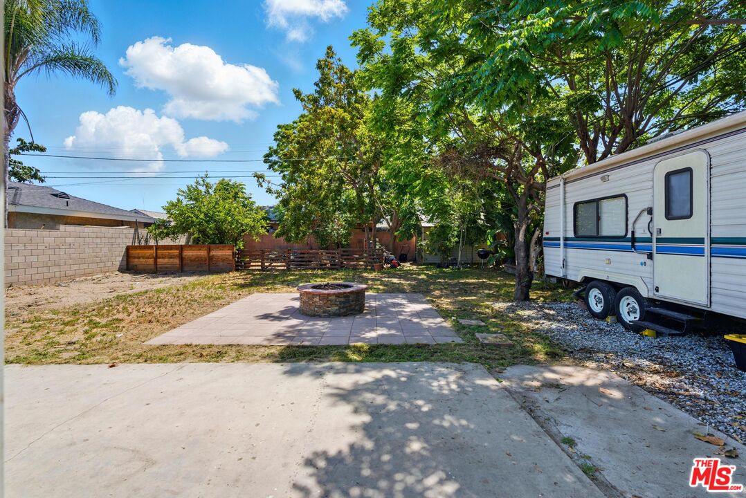 11862 Santa Maria St
