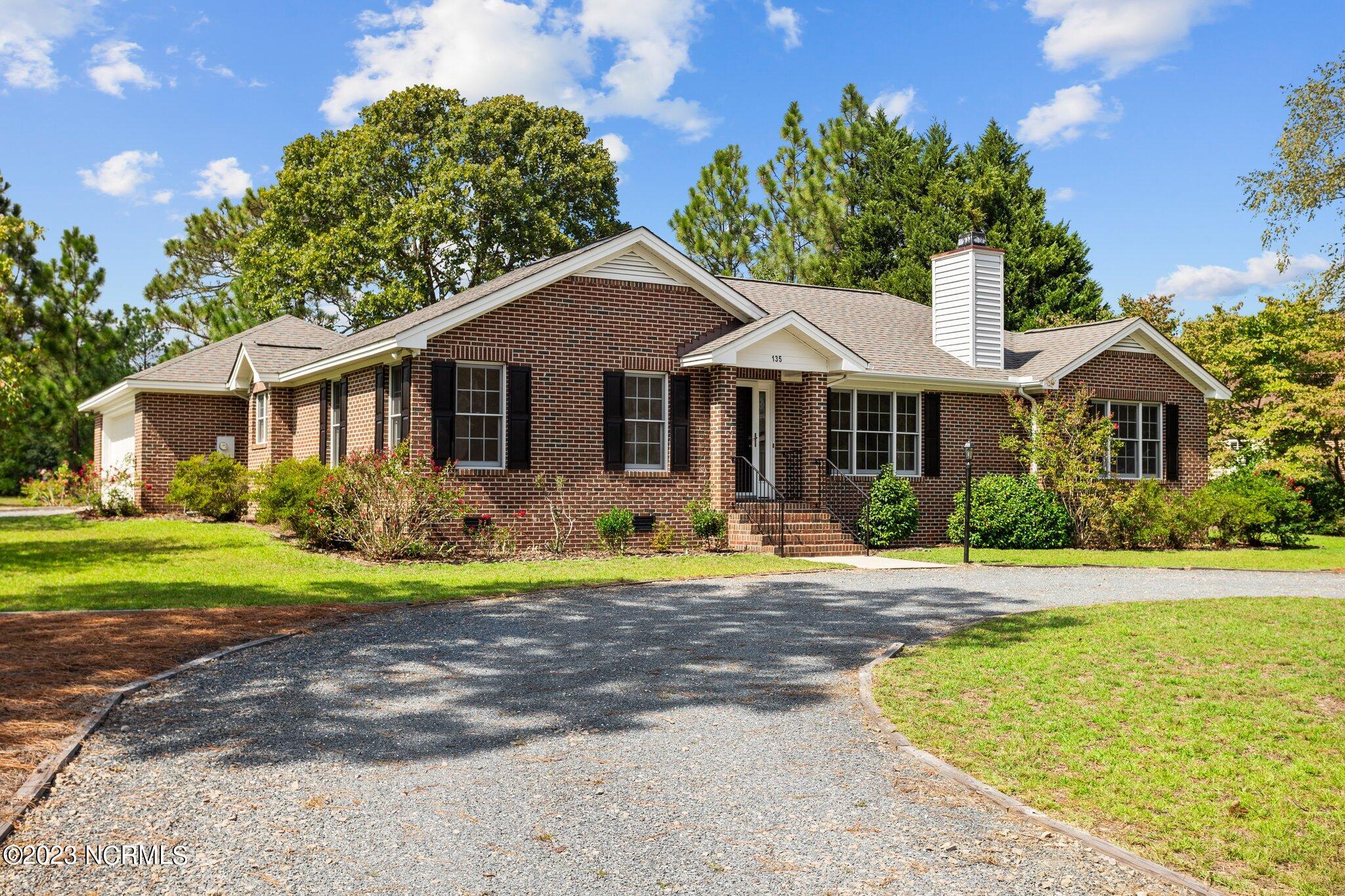 135 Surry Circle Circle