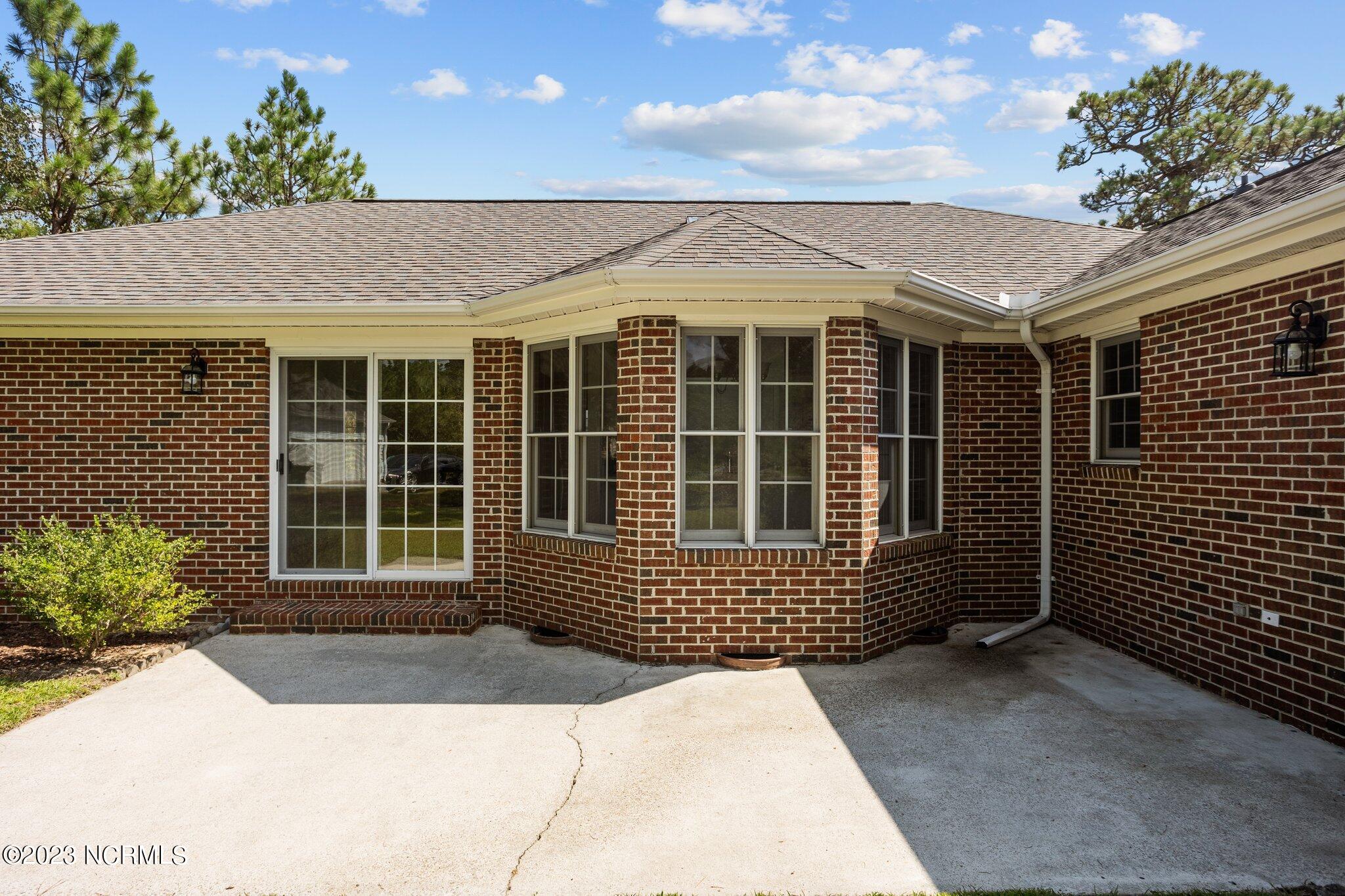 135 Surry Circle Circle