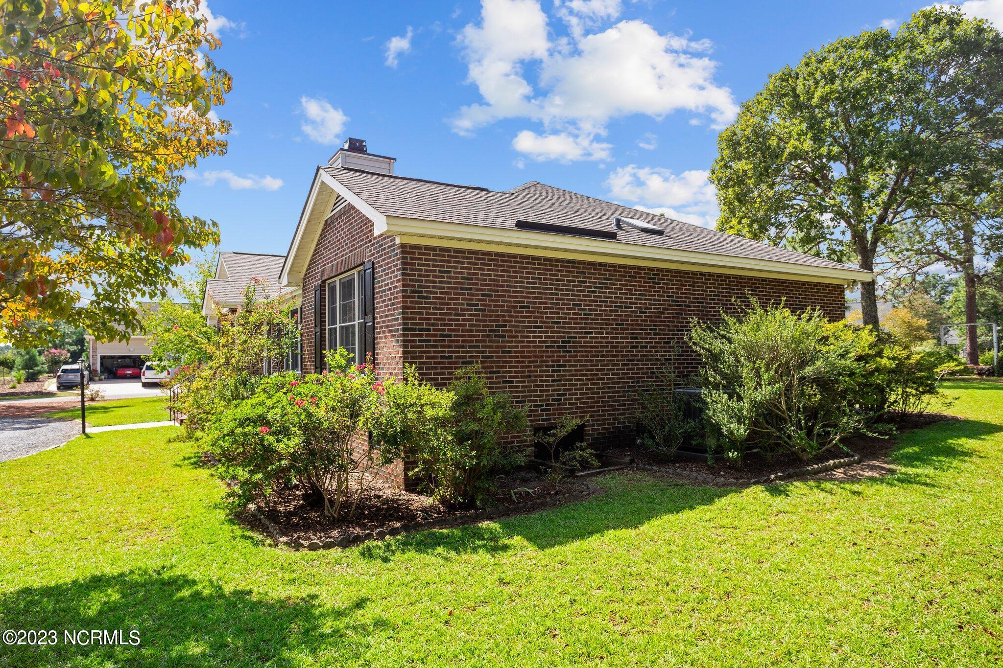 135 Surry Circle Circle