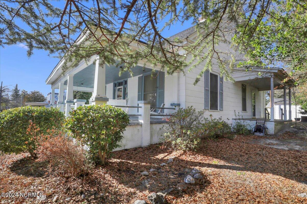526 Rice Street