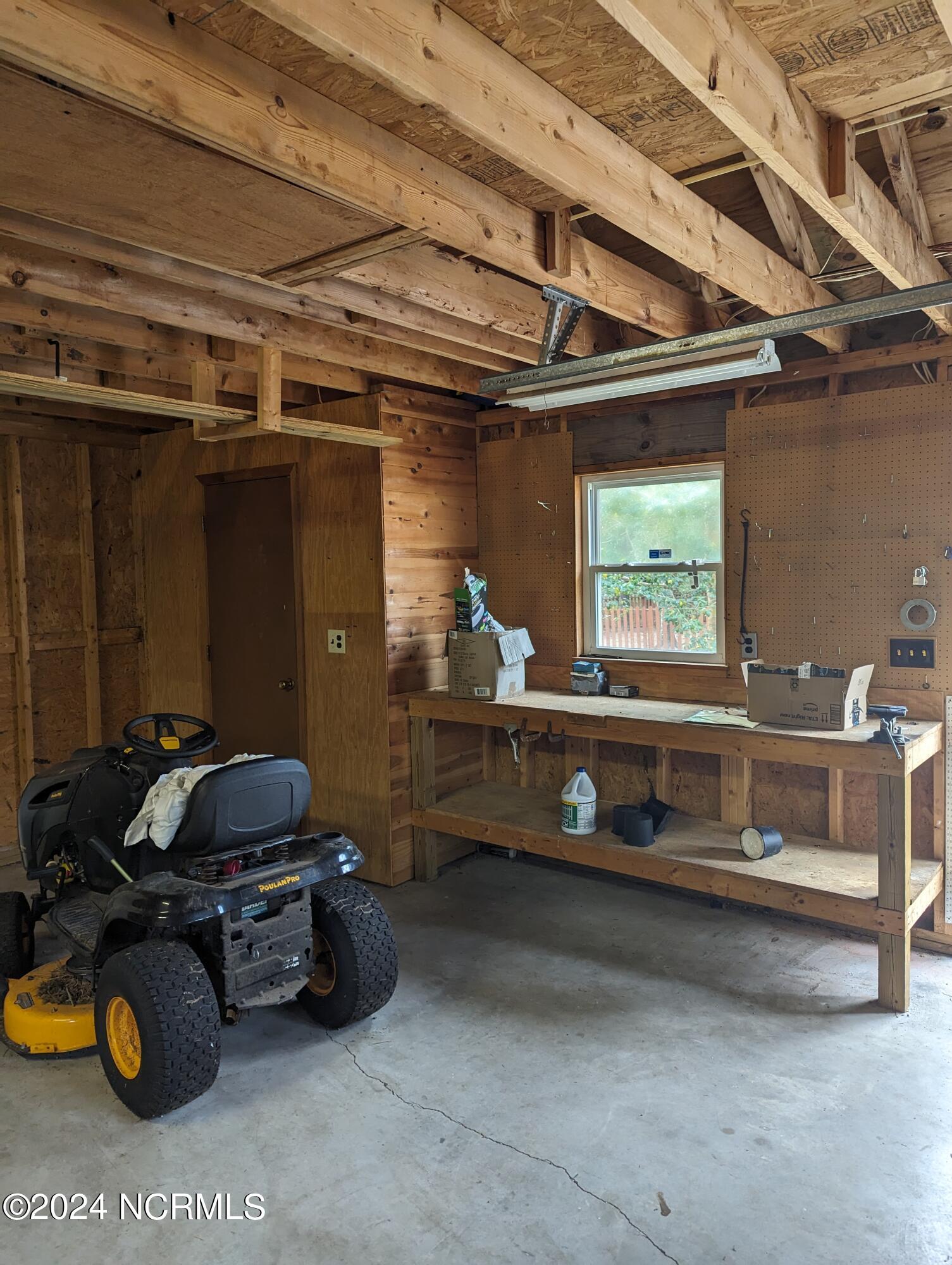 3473 Dolphin Drive SE