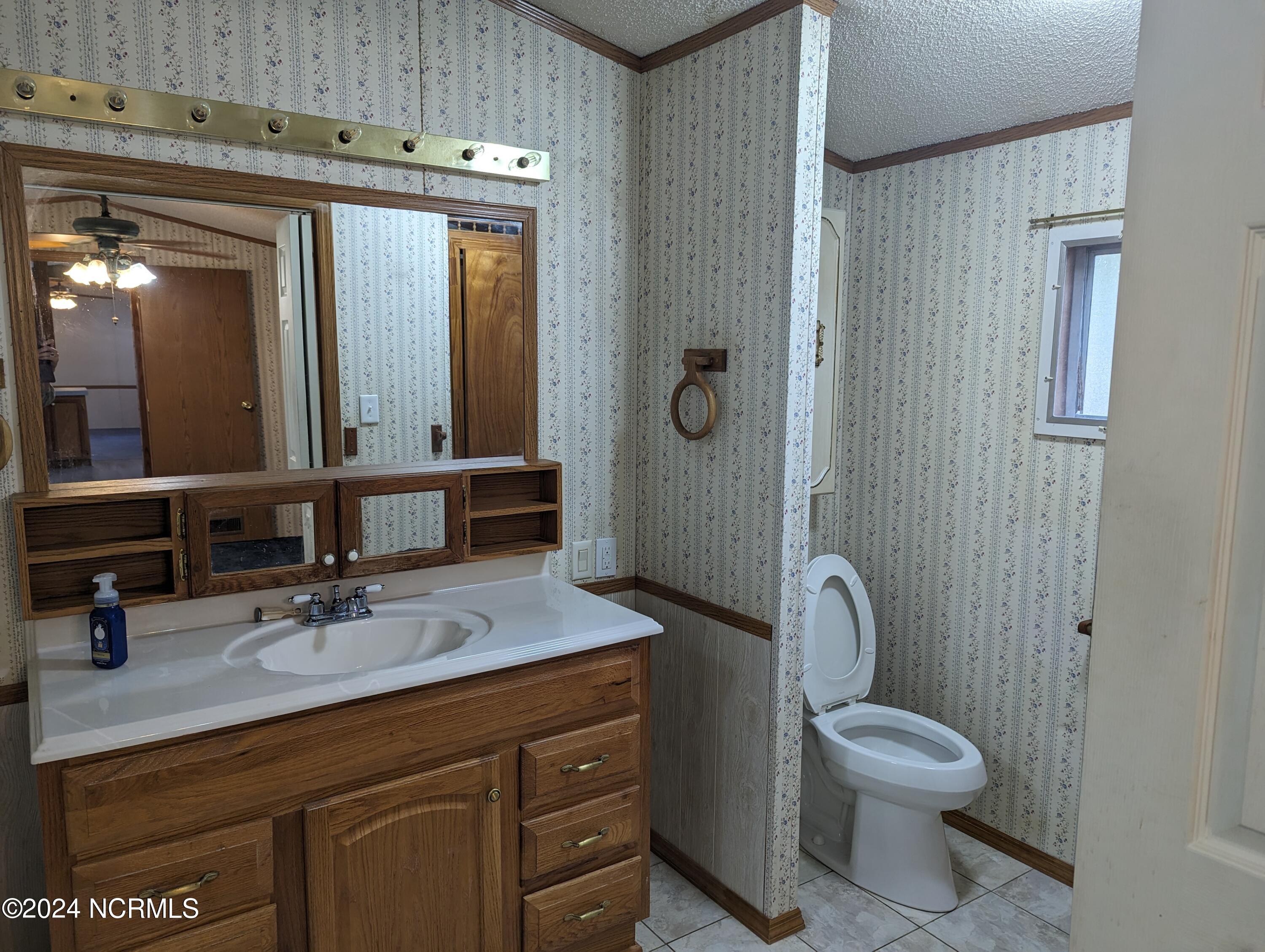 3473 Dolphin Drive SE