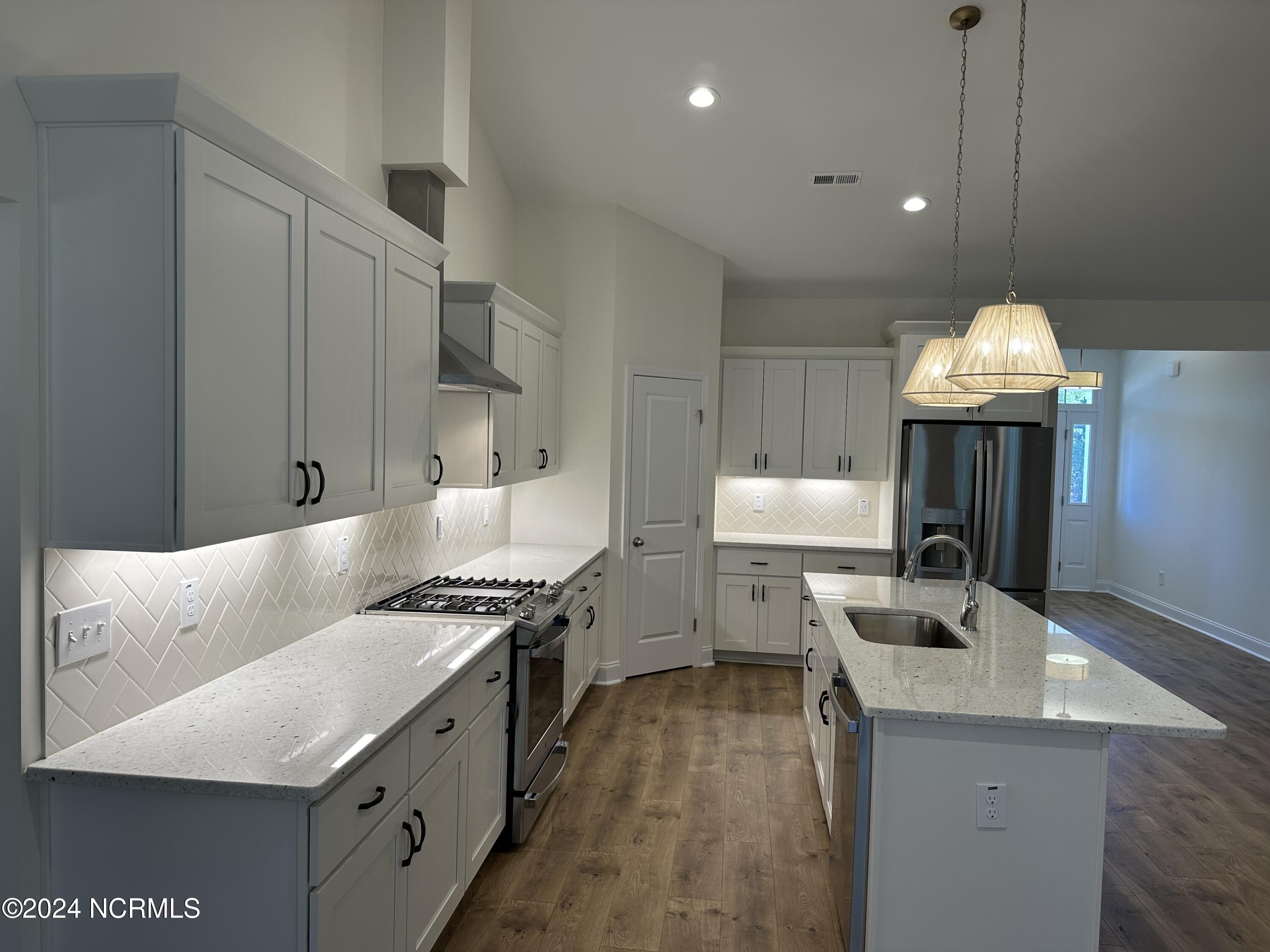 146 Courtland Circle