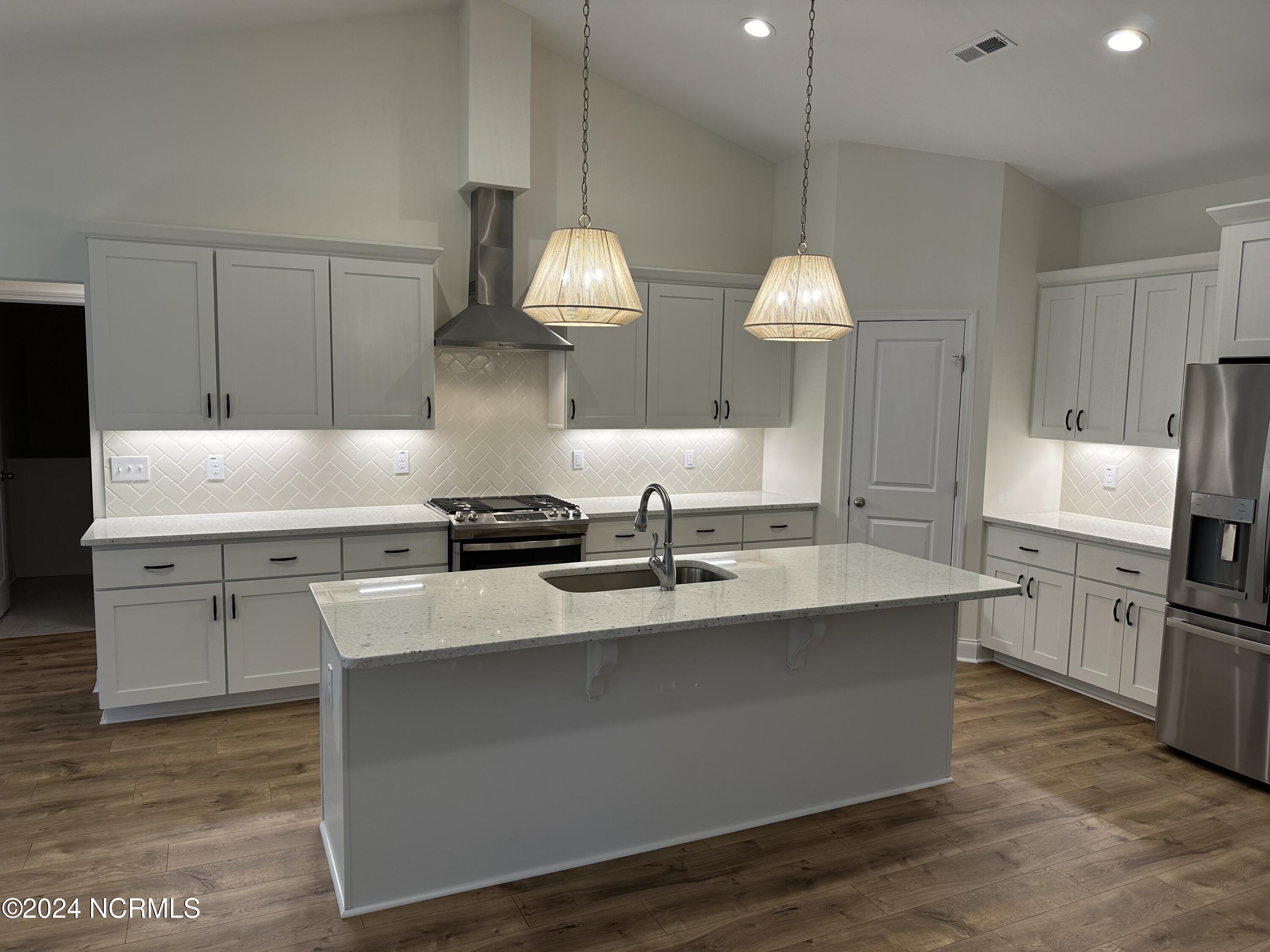 146 Courtland Circle